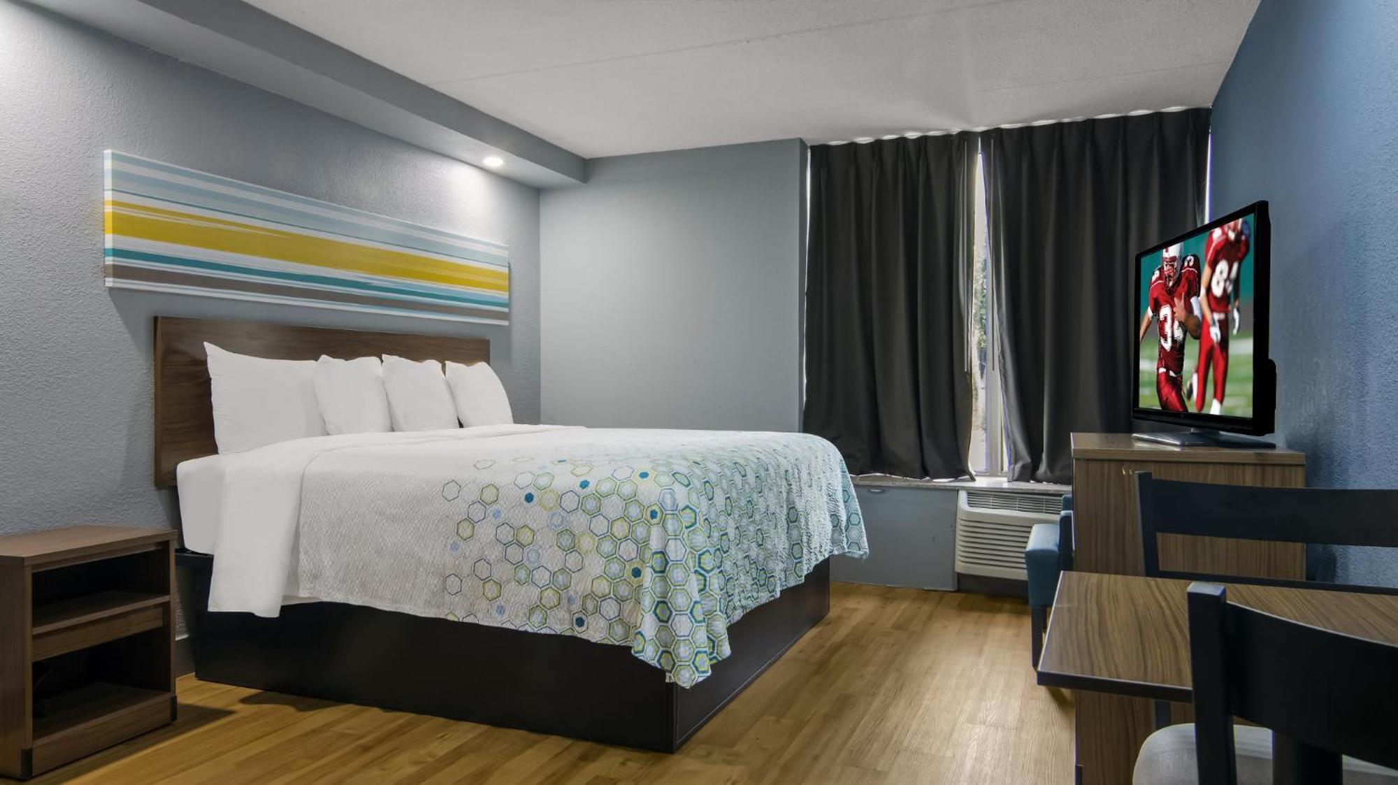 Hometowne Studios By Red Roof And Conference Center Chicago - N Aurora Naperville North Aurora Exteriör bild