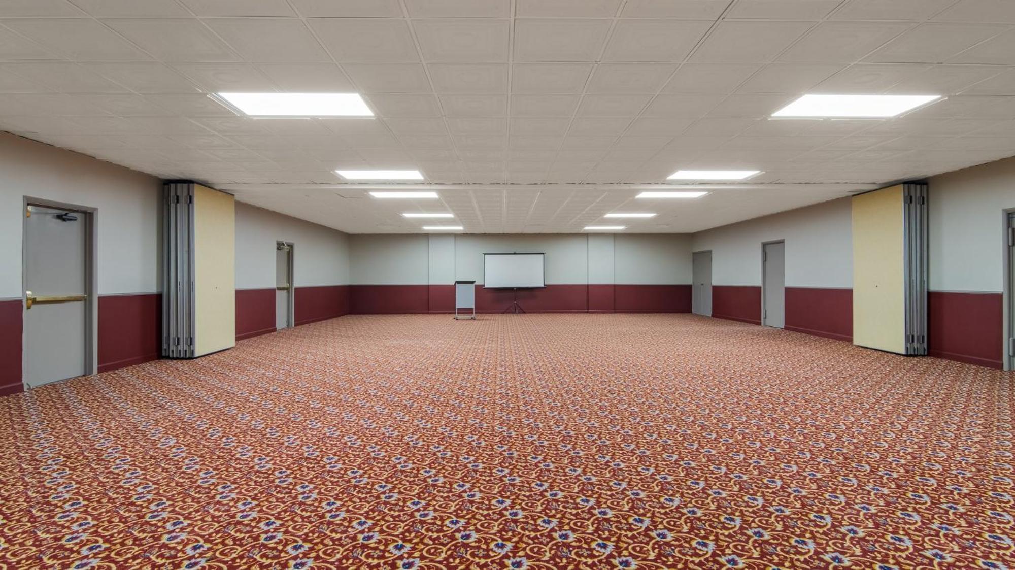 Hometowne Studios By Red Roof And Conference Center Chicago - N Aurora Naperville North Aurora Exteriör bild